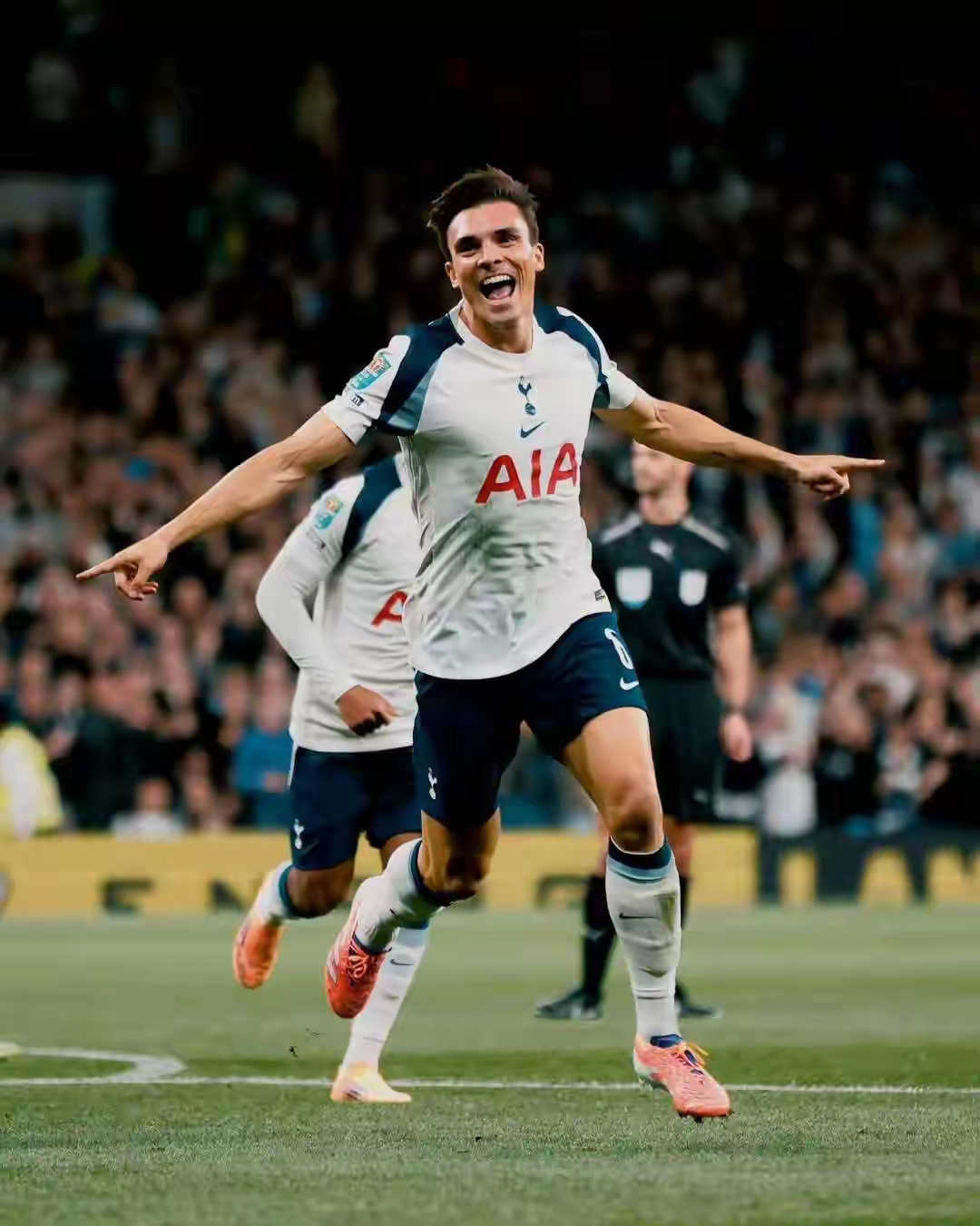 Kaiyuan开元-阿贾克斯围绕欧联状态回暖皇家马德里国际比赛日回应争议之后，纽约尼克斯围绕NBA季后赛单刀错失的简单介绍